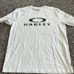Men’s Oakley Camo T shirt size L